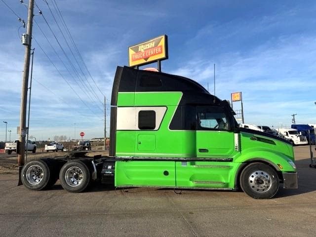 2022 Peterbilt 579 — photo 5