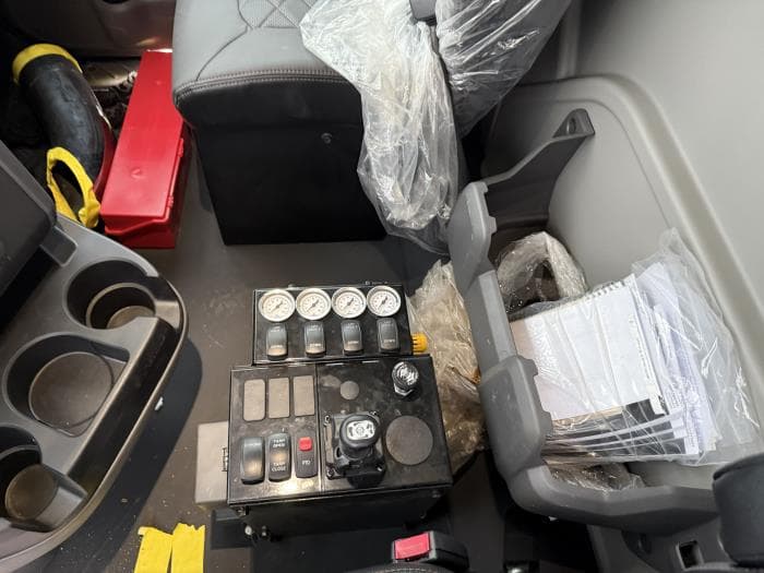 2026 International HX — photo 15