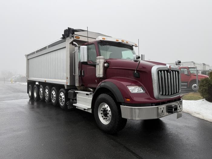 2026 International HX — photo 2