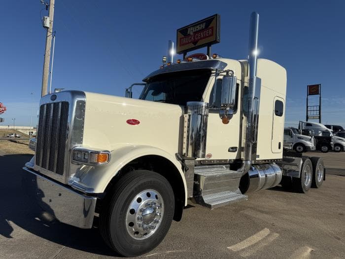 2027 Peterbilt 589 — photo 14