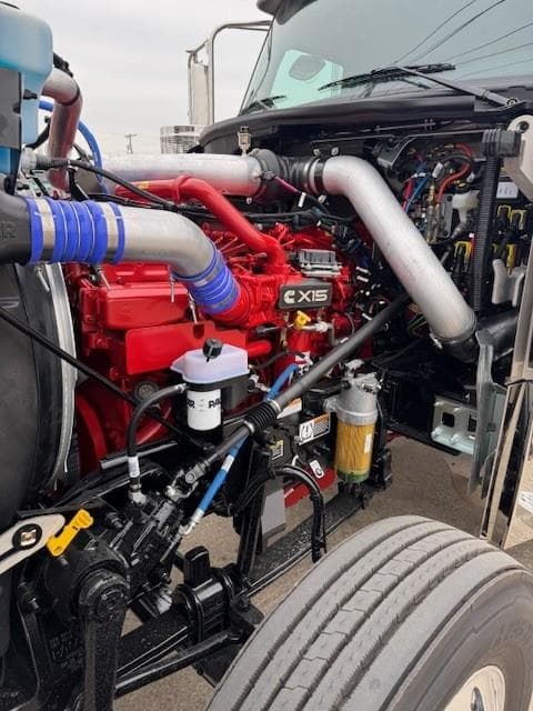 2027 Peterbilt 589 — photo 9