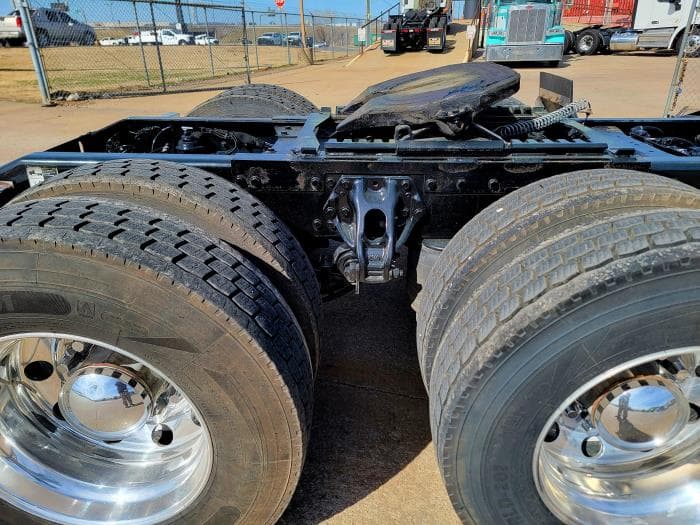 2021 Peterbilt 389 — photo 19