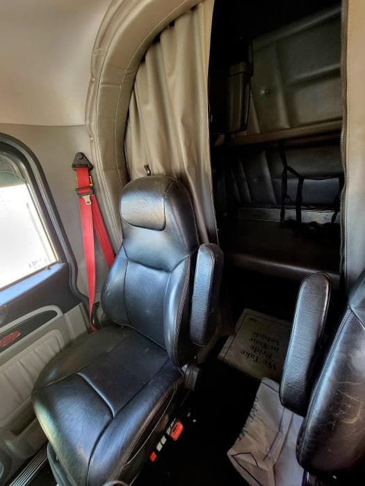 2021 Peterbilt 389 — photo 27