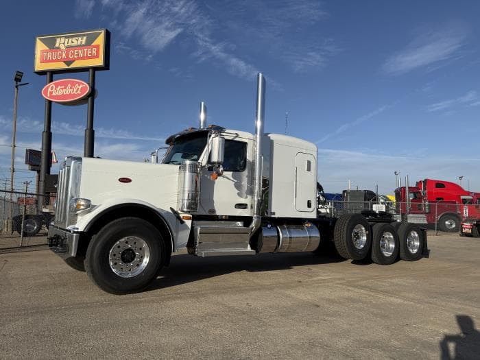 2027 Peterbilt 589 — photo 2