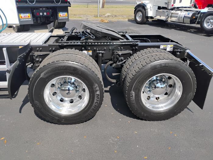 2022 Peterbilt 579 — photo 10