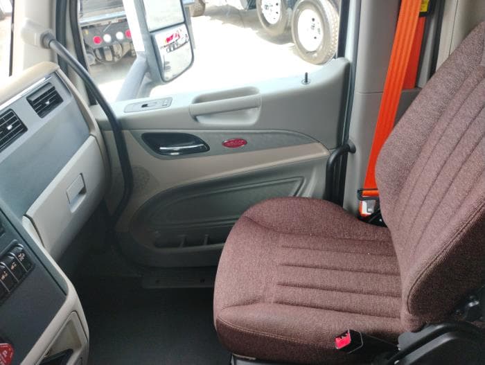 2022 Peterbilt 579 — photo 20