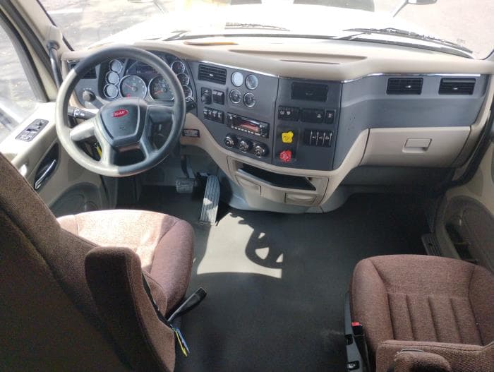 2022 Peterbilt 579 — photo 29