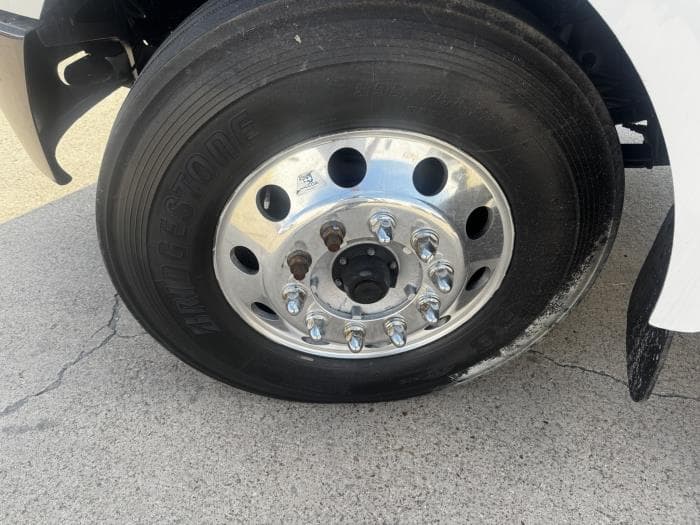 2020 Peterbilt 337 — photo 23