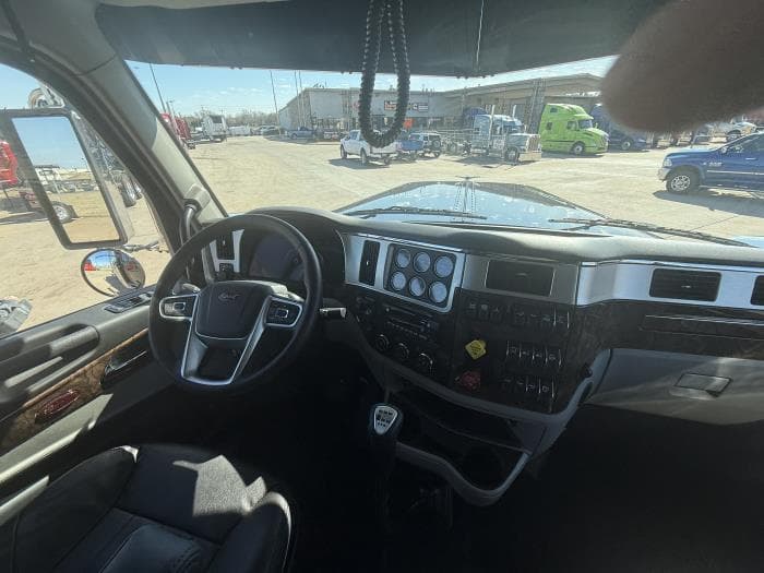 2026 Peterbilt 589 — photo 24