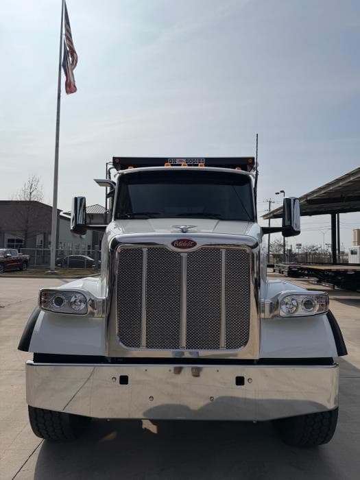 2026 Peterbilt 567 — photo 2
