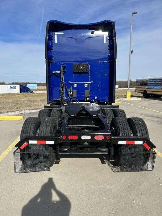 2022 Peterbilt 579 — photo 7