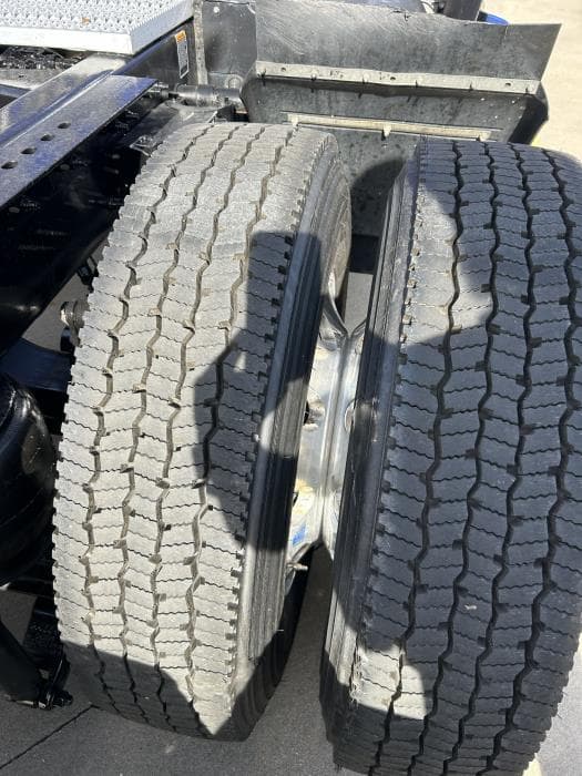 2022 Peterbilt 579 — photo 13