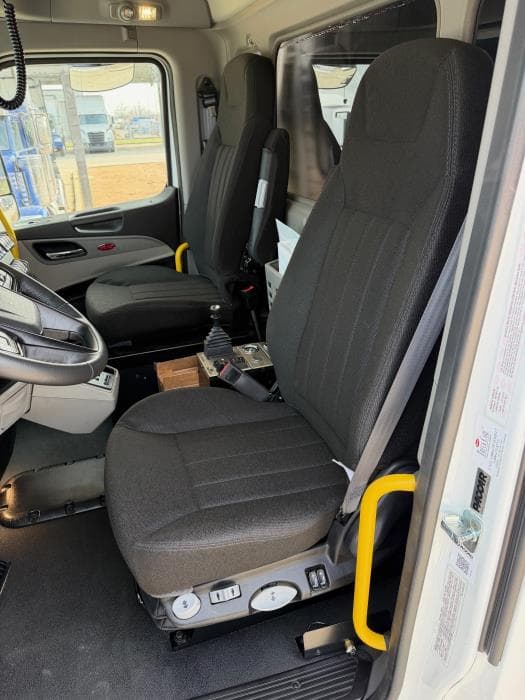 2026 Peterbilt 567 — photo 11