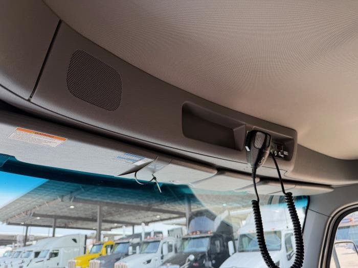 2026 Peterbilt 567 — photo 15