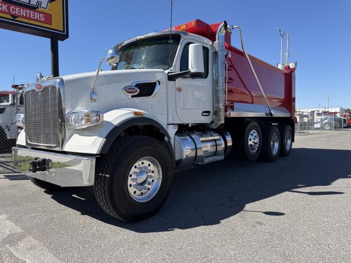 2026 Peterbilt 567 — photo 2