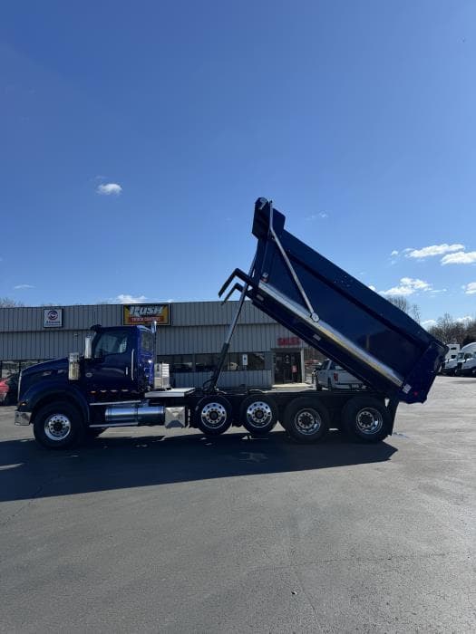 2026 International HX — photo 19