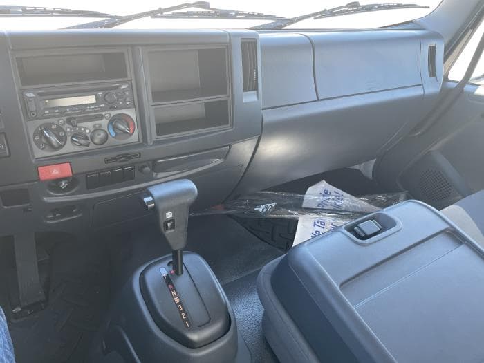 2025 Isuzu FTR — photo 12