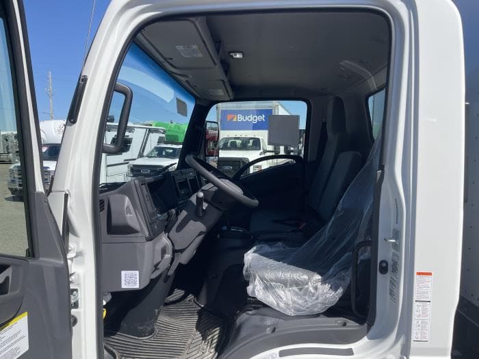 2026 Isuzu NRR — photo 12