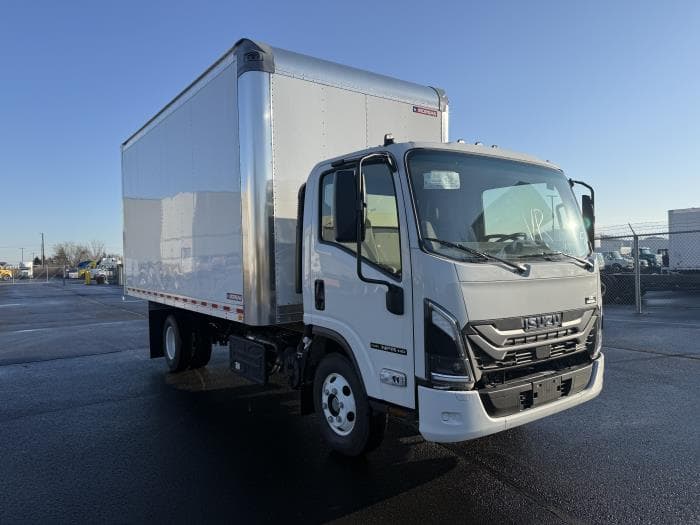2025 Isuzu NPR — photo 4