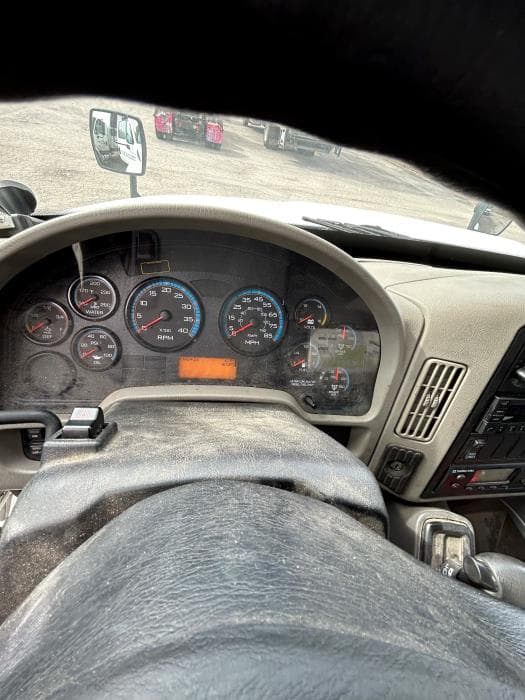 2019 International 4300 — photo 8