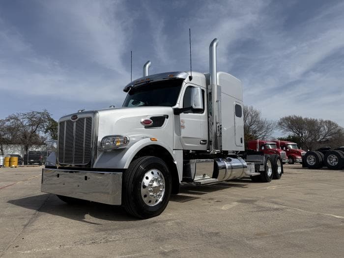 2027 Peterbilt 567 — photo 3