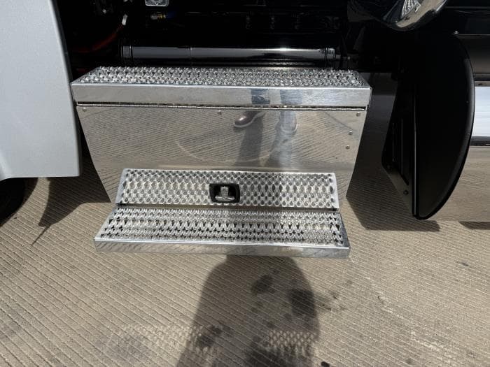 2027 Peterbilt 567 — photo 25