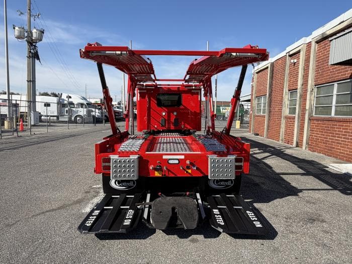 2025 Peterbilt 589 — photo 9