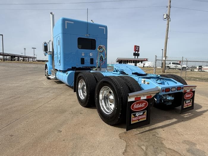 2027 Peterbilt 589 — photo 11