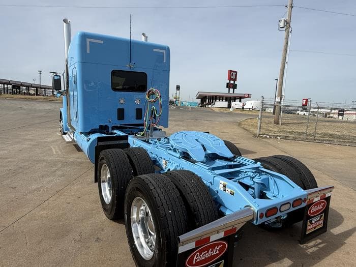 2027 Peterbilt 589 — photo 12