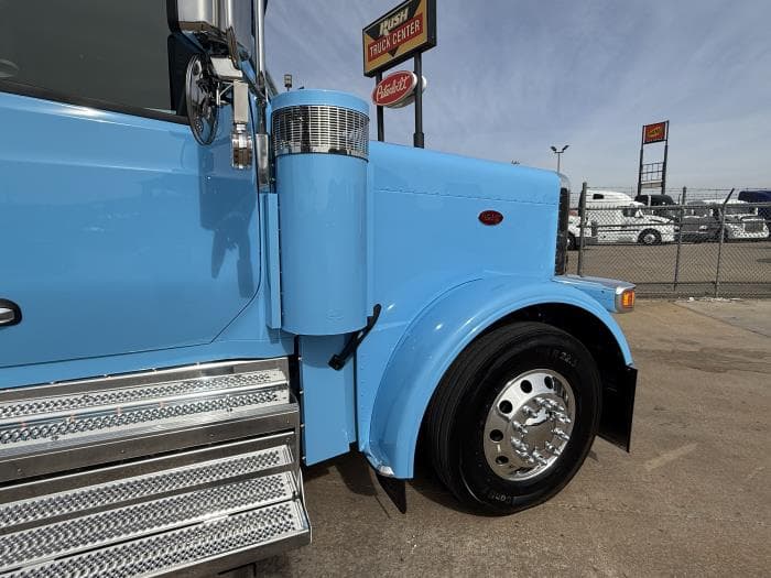 2027 Peterbilt 589 — photo 23