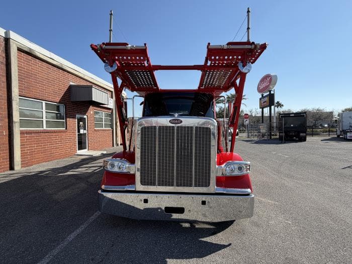 2025 Peterbilt 589 — photo 12