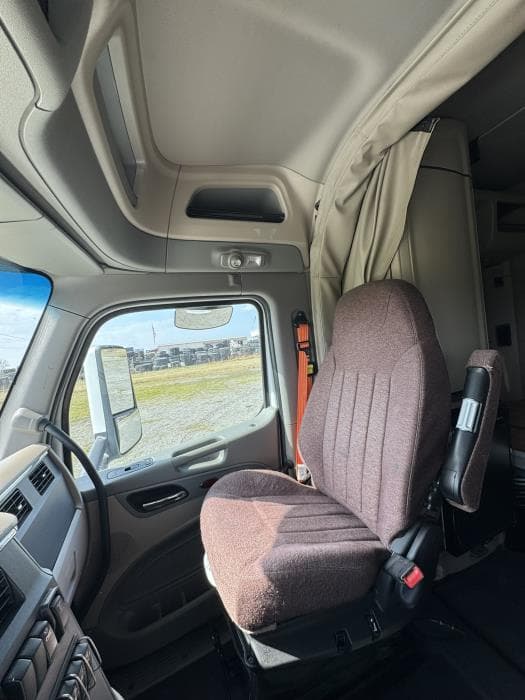 2022 Peterbilt 579 — photo 23