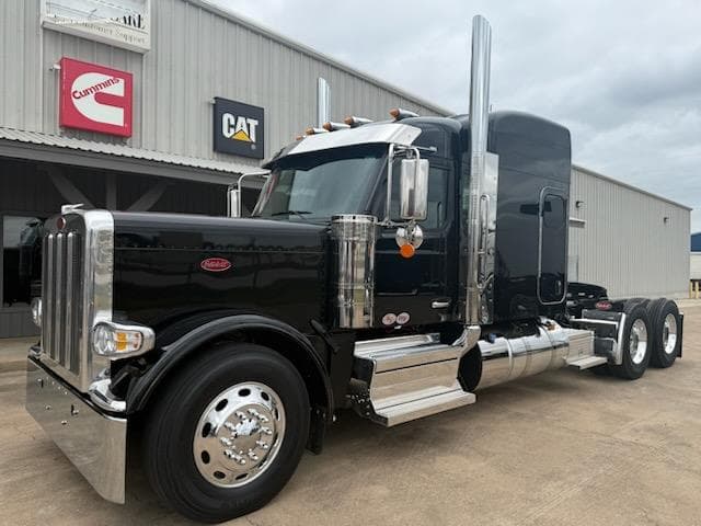 2027 Peterbilt 589 — photo 2