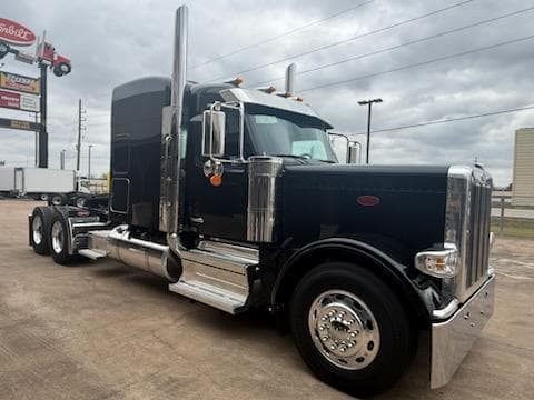 2027 Peterbilt 589 — photo 4