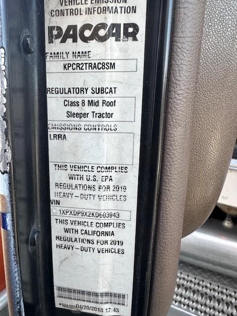 2019 Peterbilt 389 — photo 3