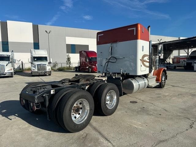 2019 Peterbilt 389 — photo 15