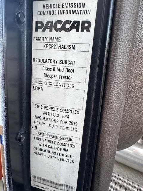 2019 Peterbilt 389 — photo 3