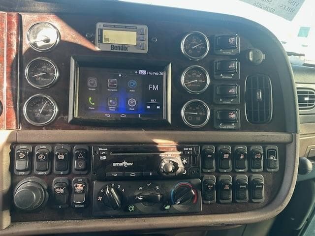 2019 Peterbilt 389 — photo 7