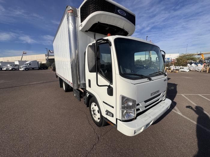 2020 Isuzu NQR — photo 10