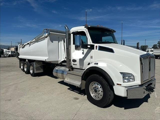 2024 Kenworth T880 — photo 10