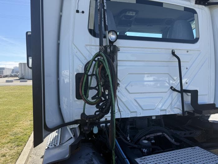 2021 International LT — photo 12