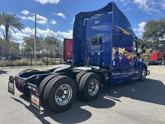 2022 Peterbilt 579 — photo 6