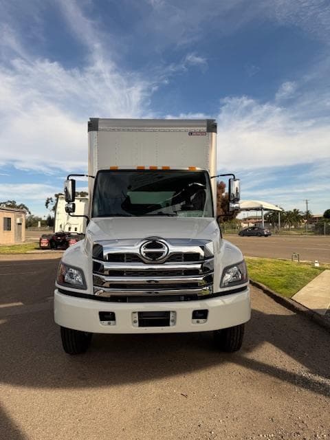 2026 Hino L6 — photo 2