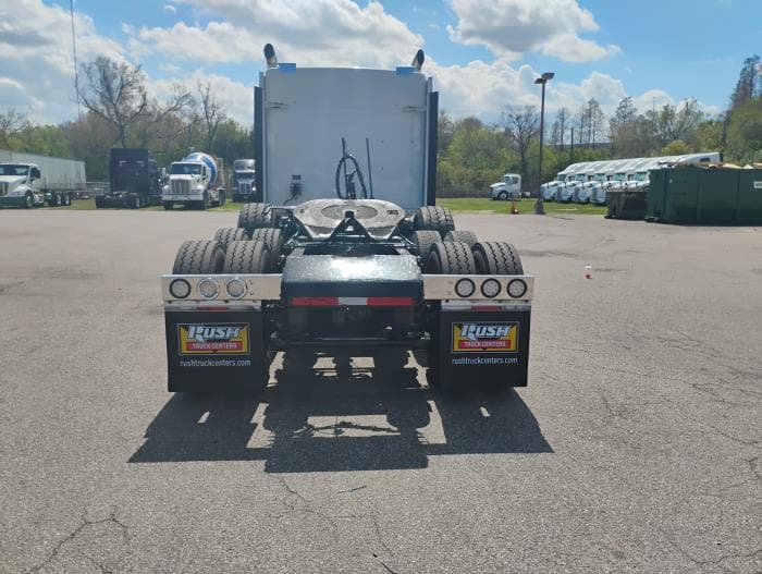 2019 Kenworth T800 — photo 7