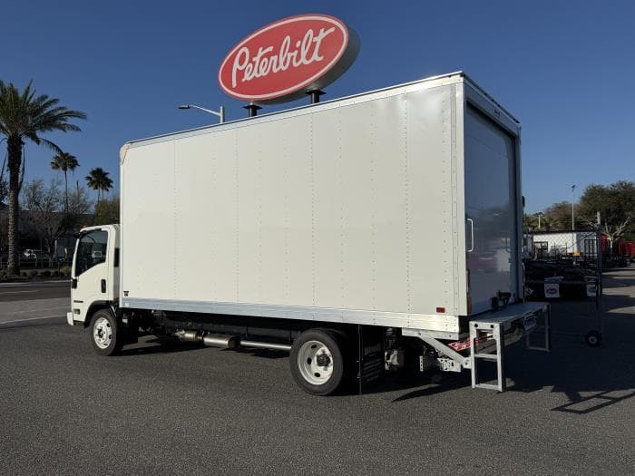 2026 Isuzu NPR — photo 4