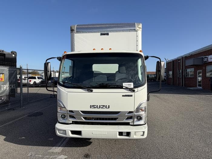 2026 Isuzu NPR — photo 11