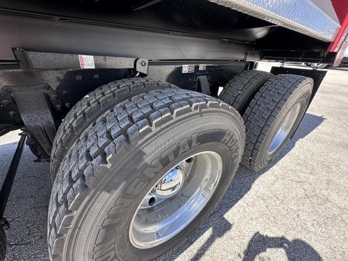 2026 Peterbilt 548 — photo 13