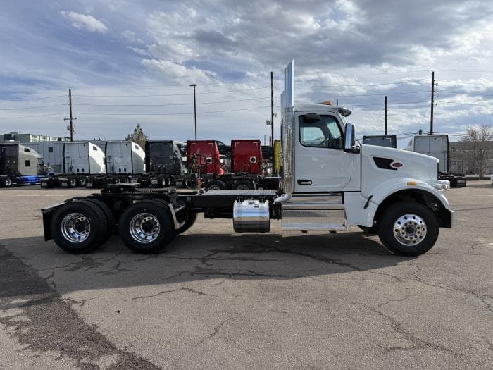 2027 Peterbilt 567 — photo 4