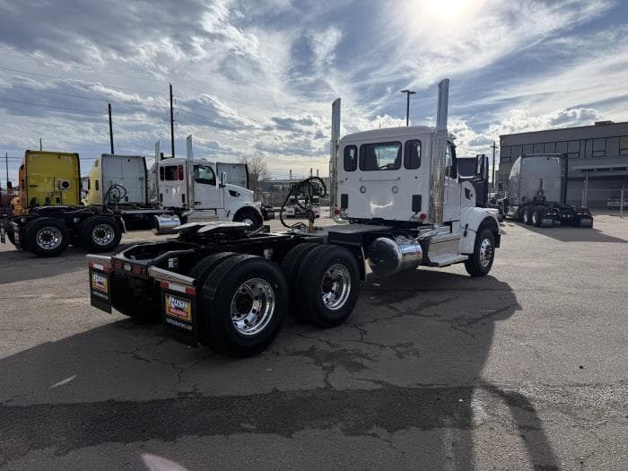 2027 Peterbilt 567 — photo 5