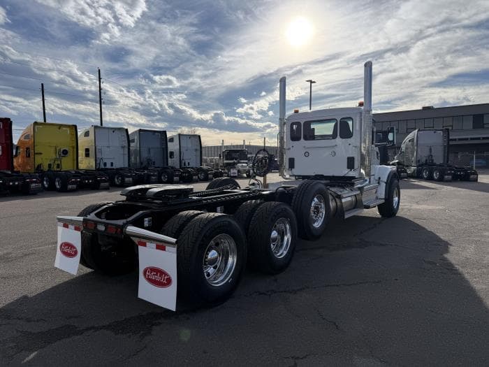 2027 Peterbilt 567 — photo 5